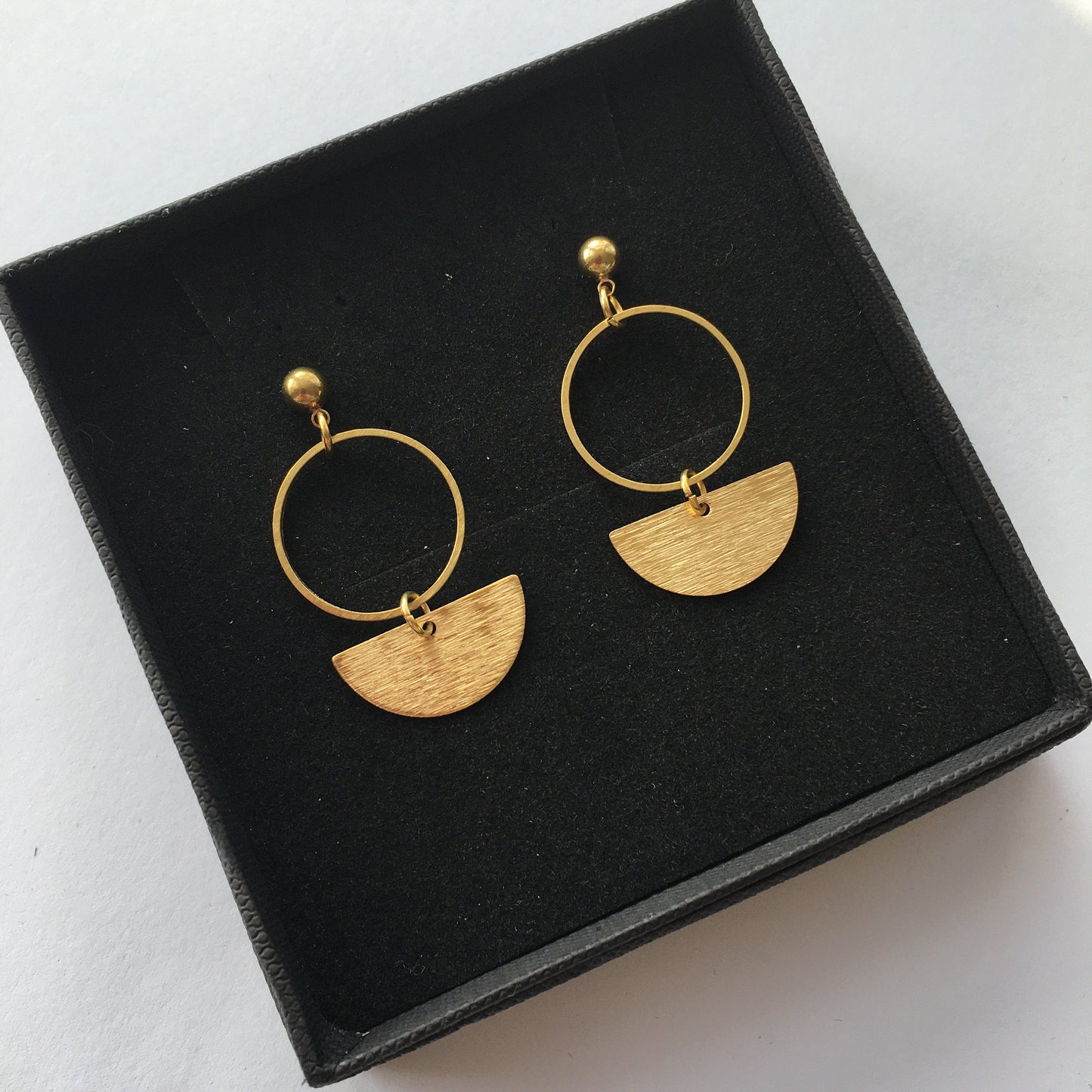 HALF MOON earrings